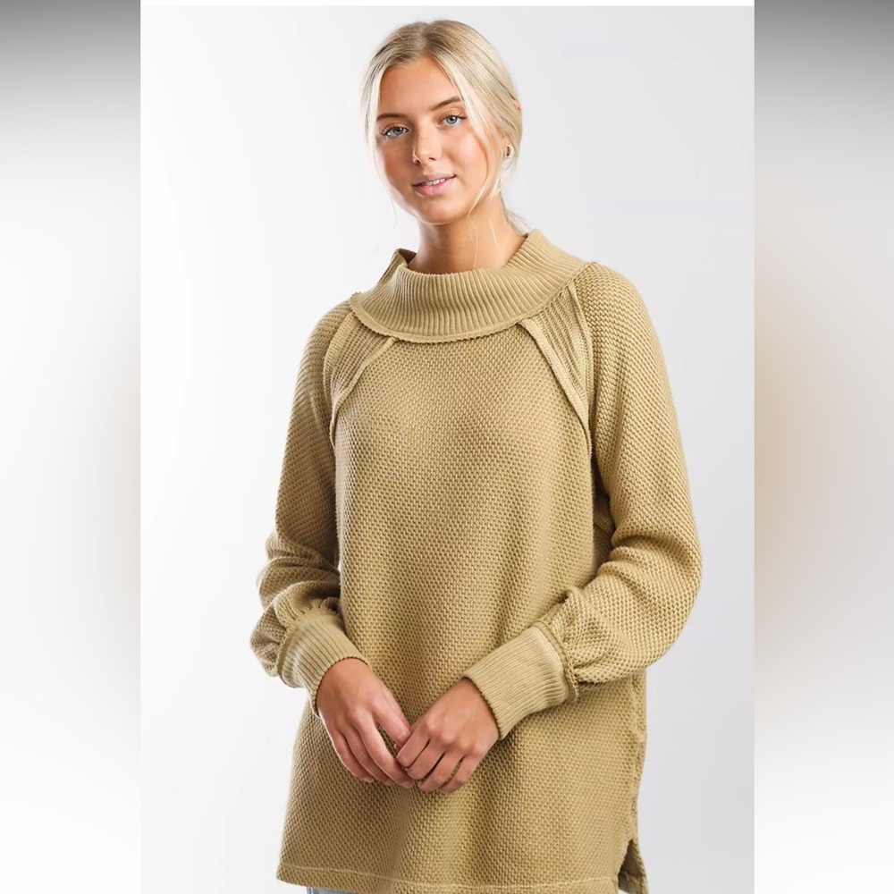 FREE PEOPLE NWT TAN LONG SLEEVE SCOOPED NECK SWEATER SIZE SMALL